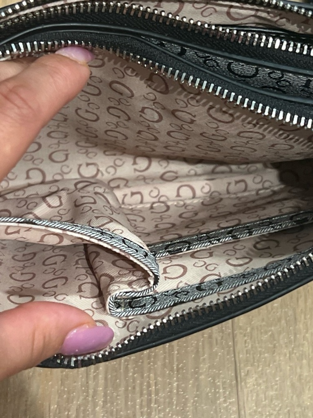 Guess Logo Monogram Crossbody Bag in Light Gray - Picture 5 of 5